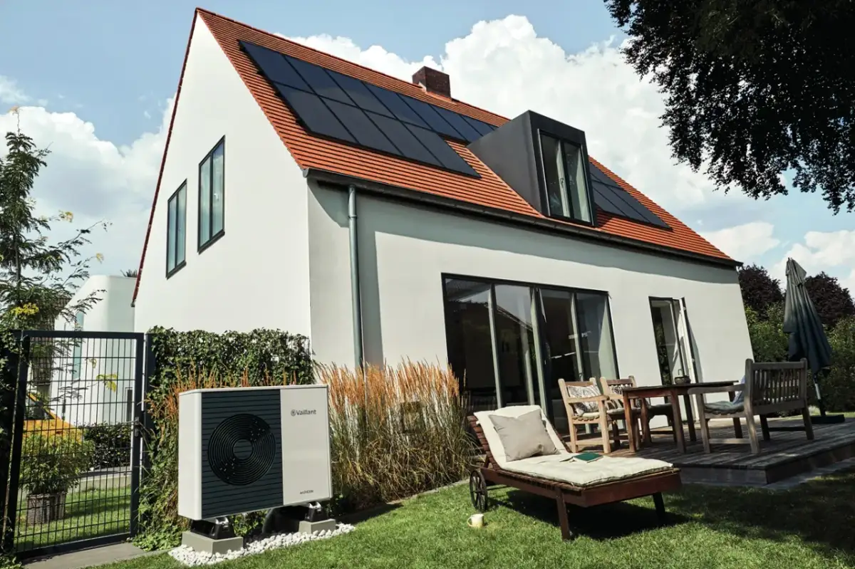 Panele fotowoltaiczne do domu auroPOWER marki Vaillant