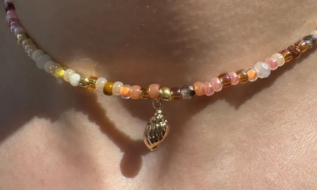 Jak zrobić naszyjnik z koralików - proste kroki dla każdego amatora