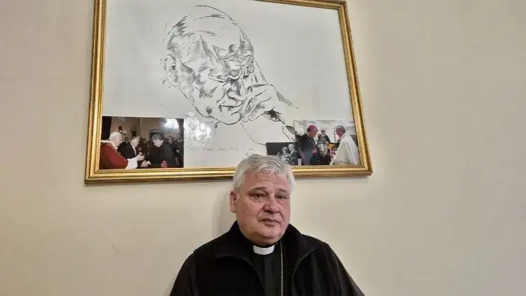 Kardynał Krajewski: Jego niezwykłe życie i charytatywna misja