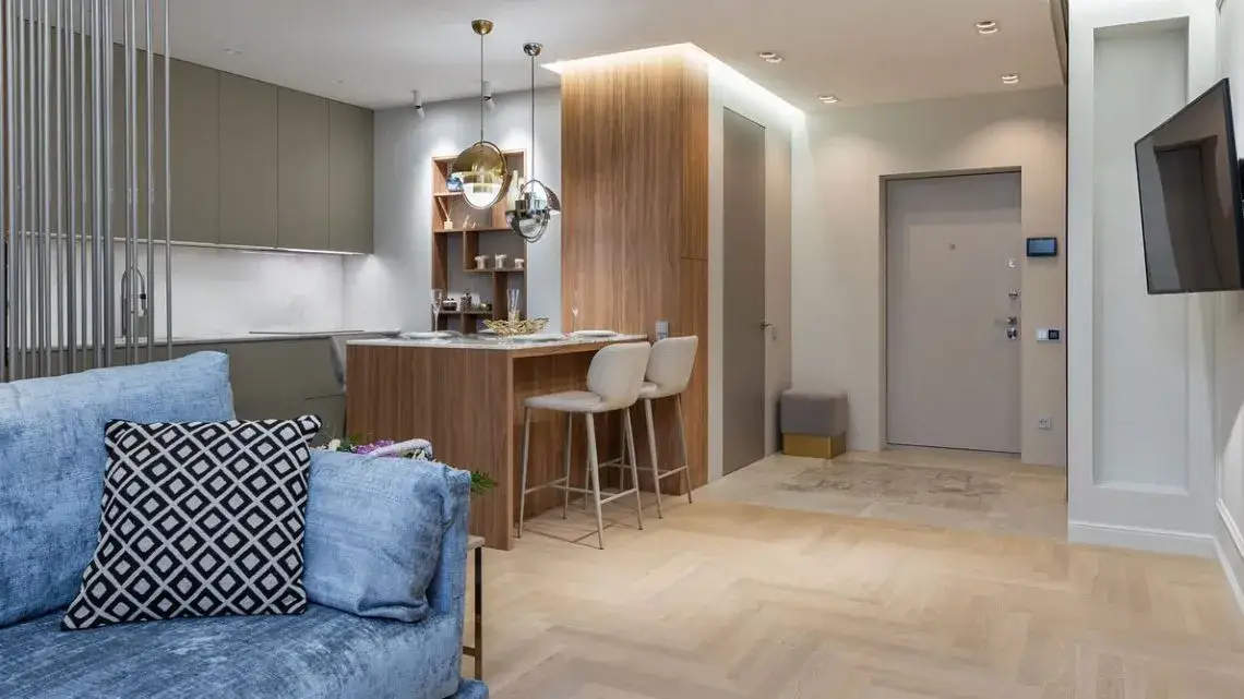 Jak oddzielić salon od przedpokoju: 10 skutecznych sposobów