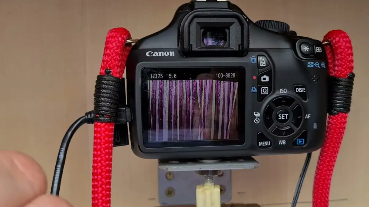 Jak stworzyć fotobudkę DIY: tanio, łatwo i z pomysłem na imprezę