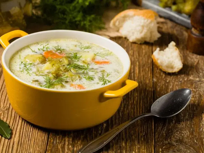 Jak zagęścić zupę dietetycznie i uniknąć zbędnych kalorii