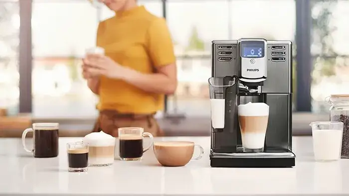 Ile kcal ma czarna kawa? Sprawdź, jak niewiele kalorii ma!