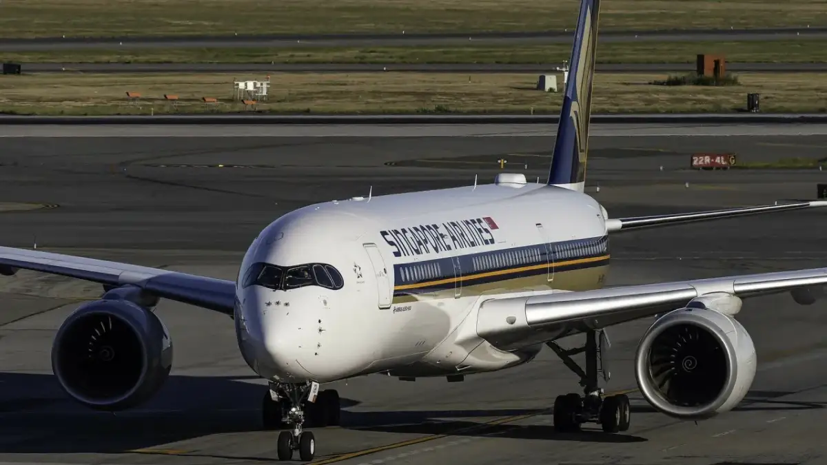 Ile trwa najdłuższy lot samolotem? Zaskakujące fakty i rekordy