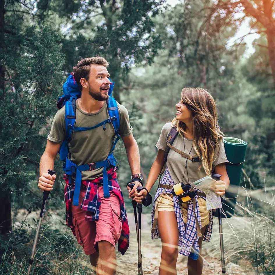 Jakie spodnie w góry latem? Wybierz idealne, by uniknąć dyskomfortu na szlaku