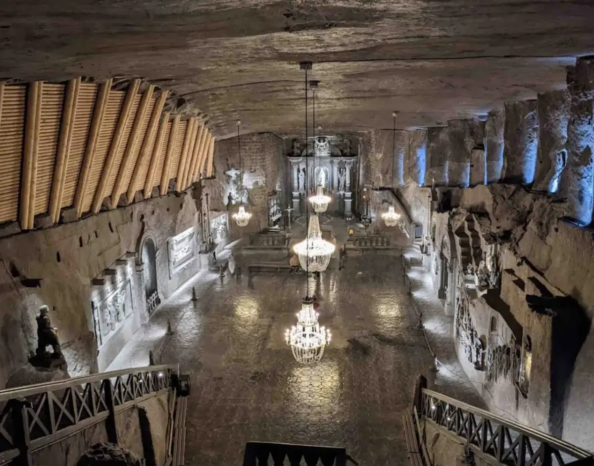 Ile jest schodów w Wieliczce? Zaskakujące fakty o kopalni soli