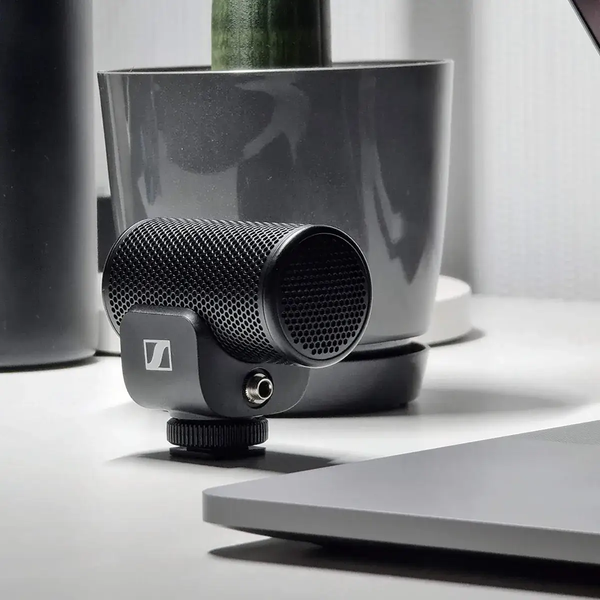 Jaki mikrofon do aparatu? Wybierz najlepszy dźwięk dla nagrań