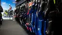 Kombinezon motocyklowy: Jedno- czy dwuczęściowy? Wybierz idealny!