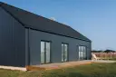 Co to jest fasada budynku i dlaczego ma kluczowe znaczenie w architekturze