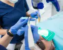 Ile kosztuje dentysta w Niemczech? Zaskakujące ceny i ubezpieczenie