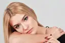 Korektor: Jak używać do maskowania i modelowania twarzy? Poradnik