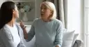 Jak postępować z toksyczną matką, aby chronić swoje zdrowie psychiczne