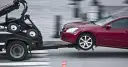 Holowanie na autostradzie: Kiedy legalne? Jak uniknąć mandatu?