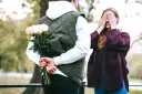Jak poznać, że facetowi zależy na kobiecie? Oto sygnały, które mówią wszystko