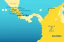 Mapa pokazuje, gdzie leży Kostaryka, między Nikaraguą a Panamą. Zaznaczone są lotniska i główne miasta.