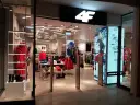 4F Złote Tarasy - Sprawdź, na którym poziomie znajdziesz sklep