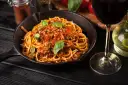 Spaghetti z mięsem mielonym: Sekrety idealnego smaku (Krok po kroku)