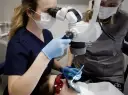 Ból dziąseł: Szybka ulga w domu i kiedy pilnie do dentysty?