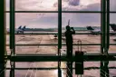 Płyny do Wizz Air: 100 ml, 1 litr i wyjątki. Spakuj bez stresu!