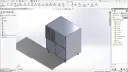 Program do projektowania mebli: wizualizacja szafki z półkami i ozdobnym frontem, stworzona w SolidWorks.
