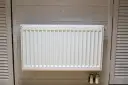 Jakie grzejniki elektryczne do domu drewnianego zapewnią oszczędności?