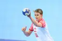 Natalia Nosek, zawodniczka Orlenu, w akcji z piłką do piłki ręcznej.