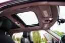 Dach panoramiczny w samochodzie: zalety, wady i co warto wiedzieć