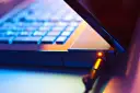 Jak postępować z nową baterią do laptopa, aby uniknąć problemów?