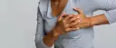 Ból sutków przy menopauzie – dlaczego się pojawia i co oznacza?