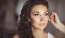 Braut Make-up Rosé: Strahlend schön am Hochzeitstag So geht's!