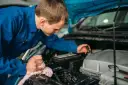 Bremsflüssigkeit wechseln kosten: So sparen Sie bei Ihrem Fahrzeug