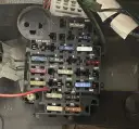 Gdzie są bezpieczniki w Jeep Cherokee? Uniknij problemów z elektryką