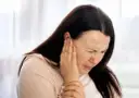 Jak złagodzić ból ucha? Skuteczne domowe metody na ulgę