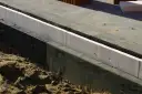 Ile styropianu na fundament? Kluczowe grubości dla Twojego budynku
