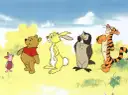 Kubuś Puchatek i jego przyjaciele: Prosiaczek, Królik, Sowa i Tygrys, stoją razem na łące.