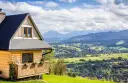 Ceny noclegów Zakopane: Od czego zależą i jak znaleźć okazje?