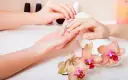 Manicure japoński: Ile się trzyma? Połysk i odżywienie na dłużej