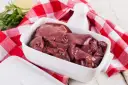 Ile kosztuje wątróbka drobiowa? Ceny w sklepach, które zaskakują