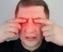 Wygląd oka po operacji zaćmy: Co normalne, a co niepokoi?