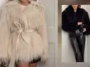 Kremowe i czarne sztuczne futra, które pokazują, czy sztuczne futra są modne. Eleganckie i stylowe okrycia.