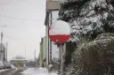 Kto odśnieża chodnik przy drodze powiatowej? Sprawdź swoje obowiązki