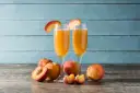 Drinki z likierem brzoskwiniowym: Przepisy, triki i hity imprez!