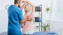 Osteopata to nie lekarz! Poznaj różnice i wybierz dobrze