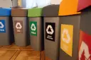 Do jakiego śmietnika styropian? Sprawdź, aby uniknąć błędów w segregacji