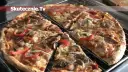 Pizza jak z pizzerii: Sekretne przepisy i techniki domowe