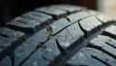Ile km wytrzymają opony letnie? Maksymalizuj ich żywotność!