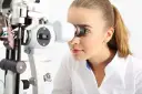 Badanie wzroku: Okulista, optometrysta, optyk? Kogo wybrać?