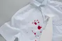 Jak usunąć krew z bluzki? Skuteczne metody na plamy krwi