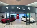 Tesla co to? Poznaj historię, innowacje i znaczenie firmy
