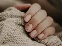 Kurze Naturnägel: Dein Guide für Pflege, Formen & Trends 2026